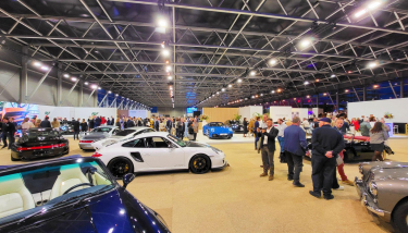 Car showroom 1